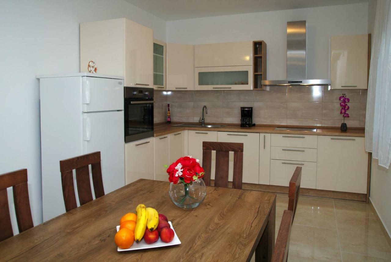 Holiday Home Luka Ζαντάρ Εξωτερικό φωτογραφία