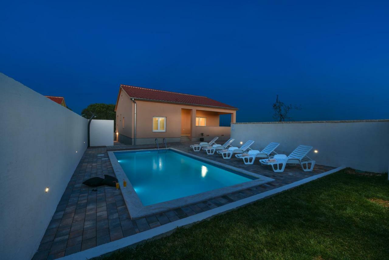 Holiday Home Luka Ζαντάρ Εξωτερικό φωτογραφία