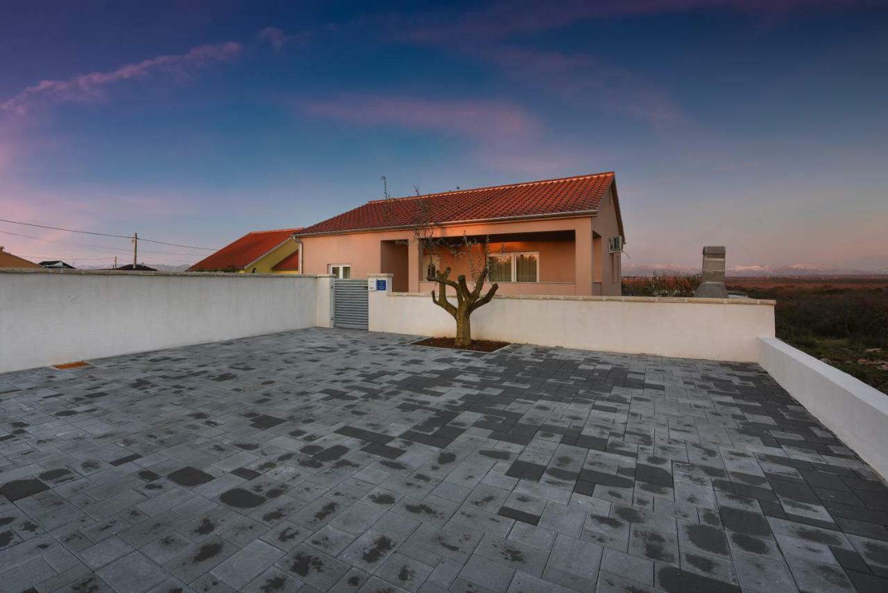Holiday Home Luka Ζαντάρ Εξωτερικό φωτογραφία