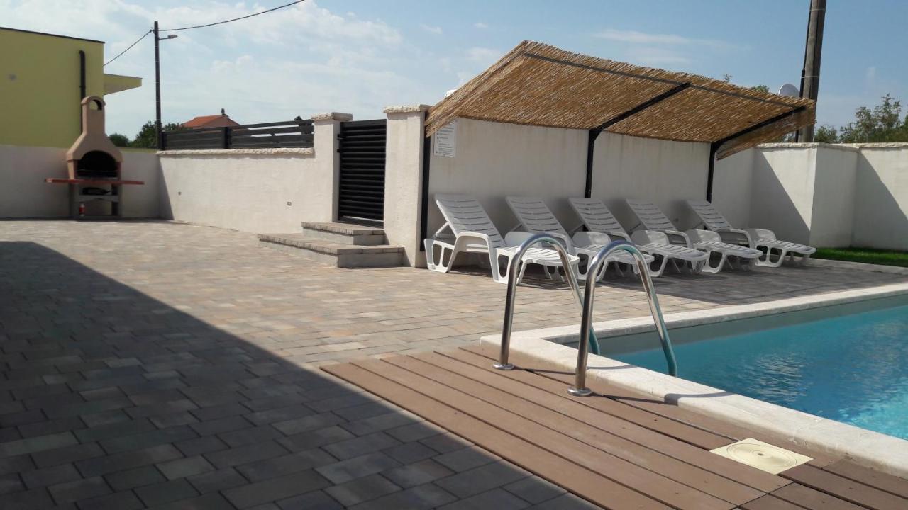 Holiday Home Luka Ζαντάρ Εξωτερικό φωτογραφία