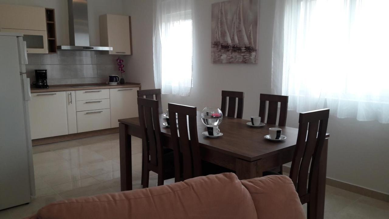 Holiday Home Luka Ζαντάρ Εξωτερικό φωτογραφία