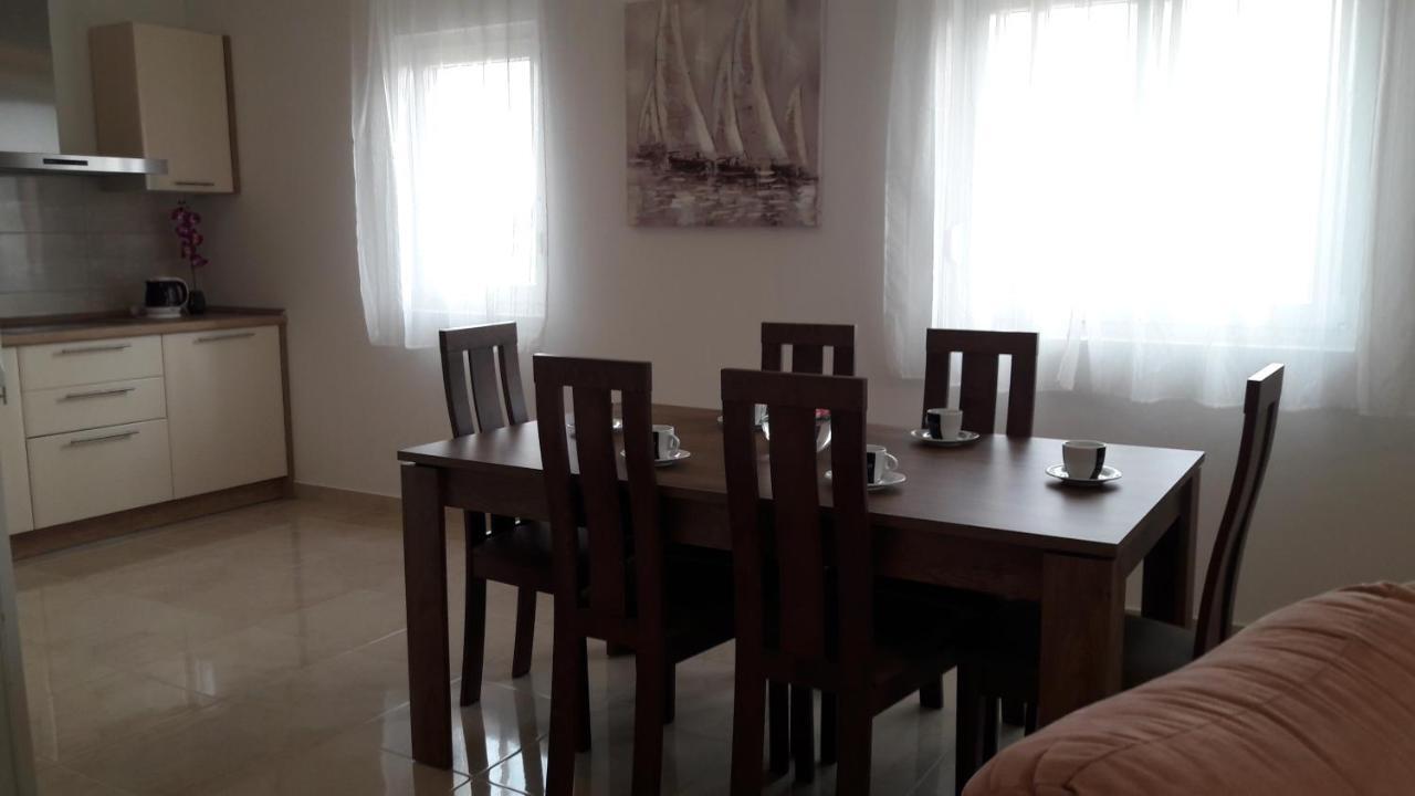 Holiday Home Luka Ζαντάρ Εξωτερικό φωτογραφία